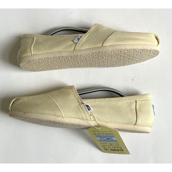 TOMS Canvas Slip On Flats Natural Beige Tan Cream Size 9.5 NEW - Picture 6 of 9
